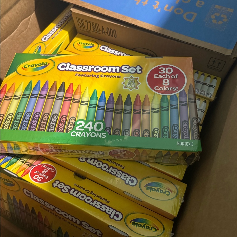 Crayola Classroom Set: Crayons!